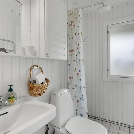 Awesome In With 3 Bedrooms And Wifi Feriehus *