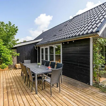 Awesome In With 3 Bedrooms And Wifi