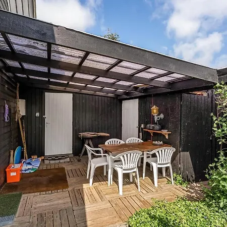Awesome In With 3 Bedrooms And Wifi Feriehus *